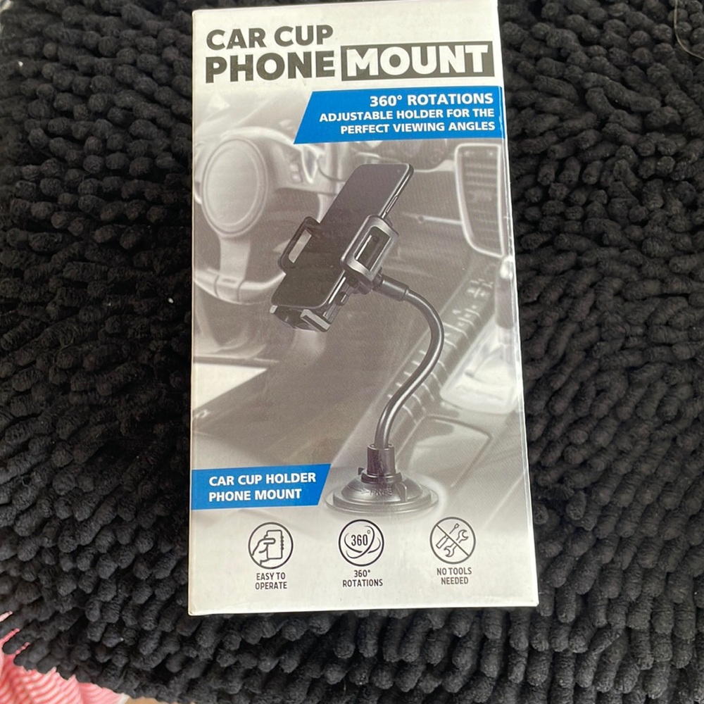 Car cup phone mount brand new!